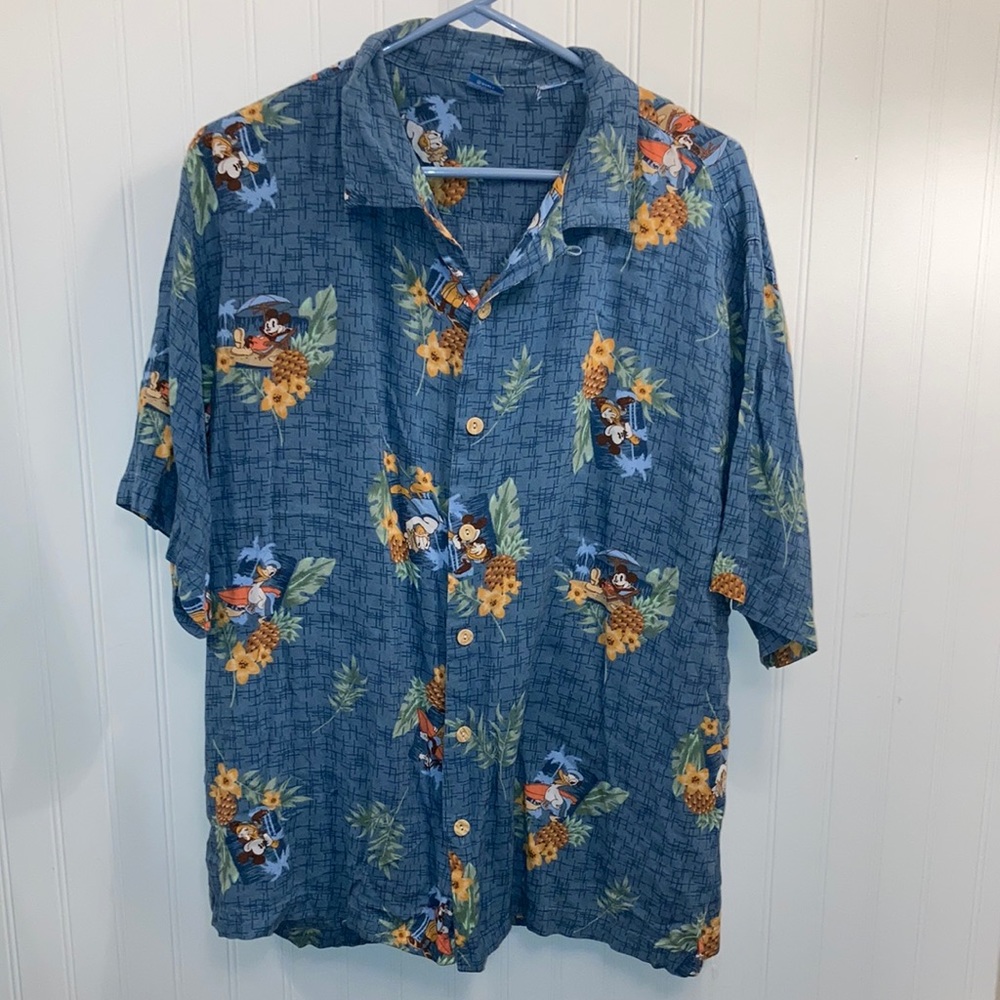 Disney vintage Mickey Mouse Hawaiian shirt 100% cotton men’s sz L GUC
